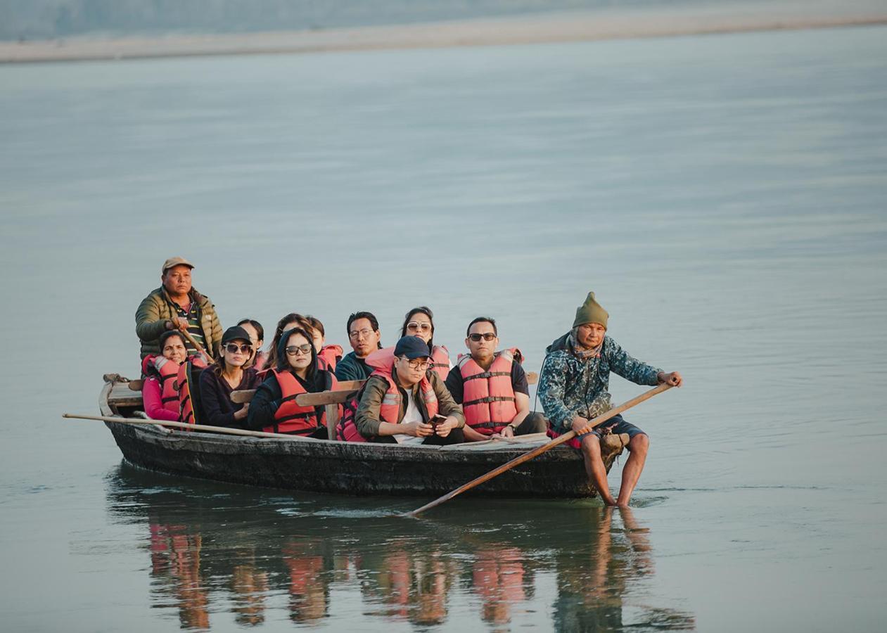 Sanctuary Chitwan National Park Ξενοδοχείο Εξωτερικό φωτογραφία