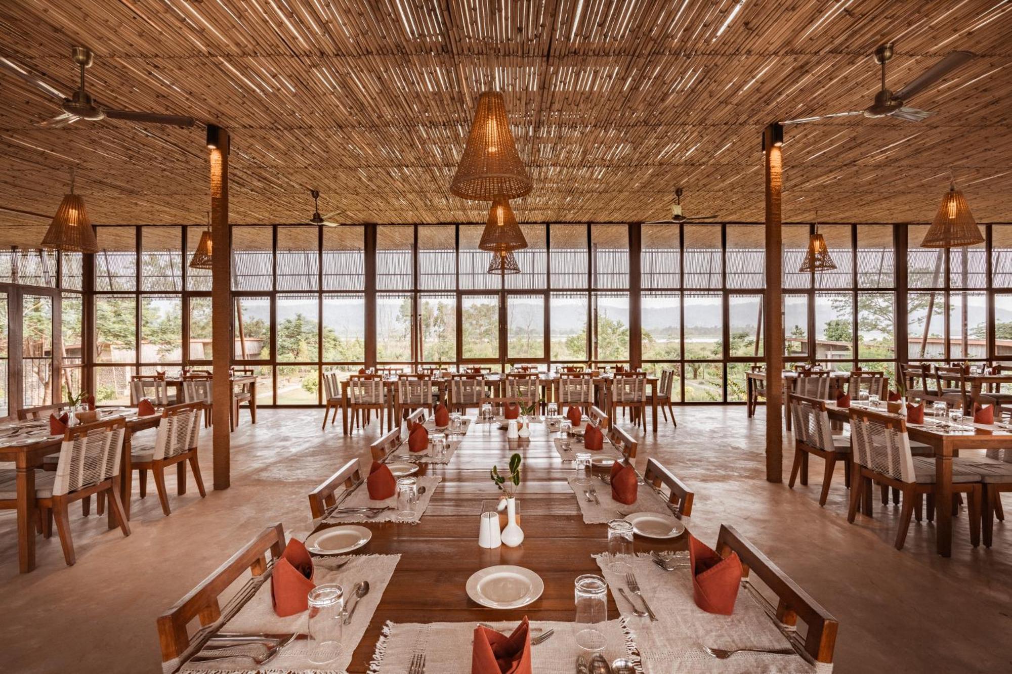 Sanctuary Chitwan National Park Ξενοδοχείο Εξωτερικό φωτογραφία